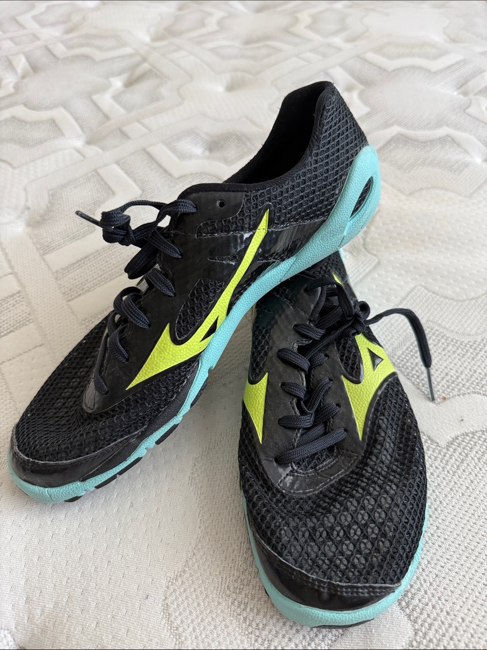 Mizuno Women's Black, Lime & Aqua Lightweight Running Sneakers